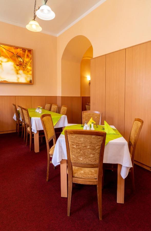 Hotel Paris Mariánské Lázně Exteriör bild